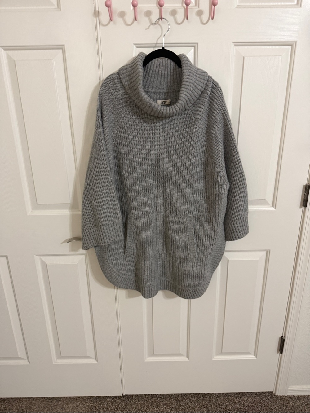 UGG Gray Cowl Neck Sweater XL Tulip Hem Kangaroo Pocket Ribbed Poncho Pullover
